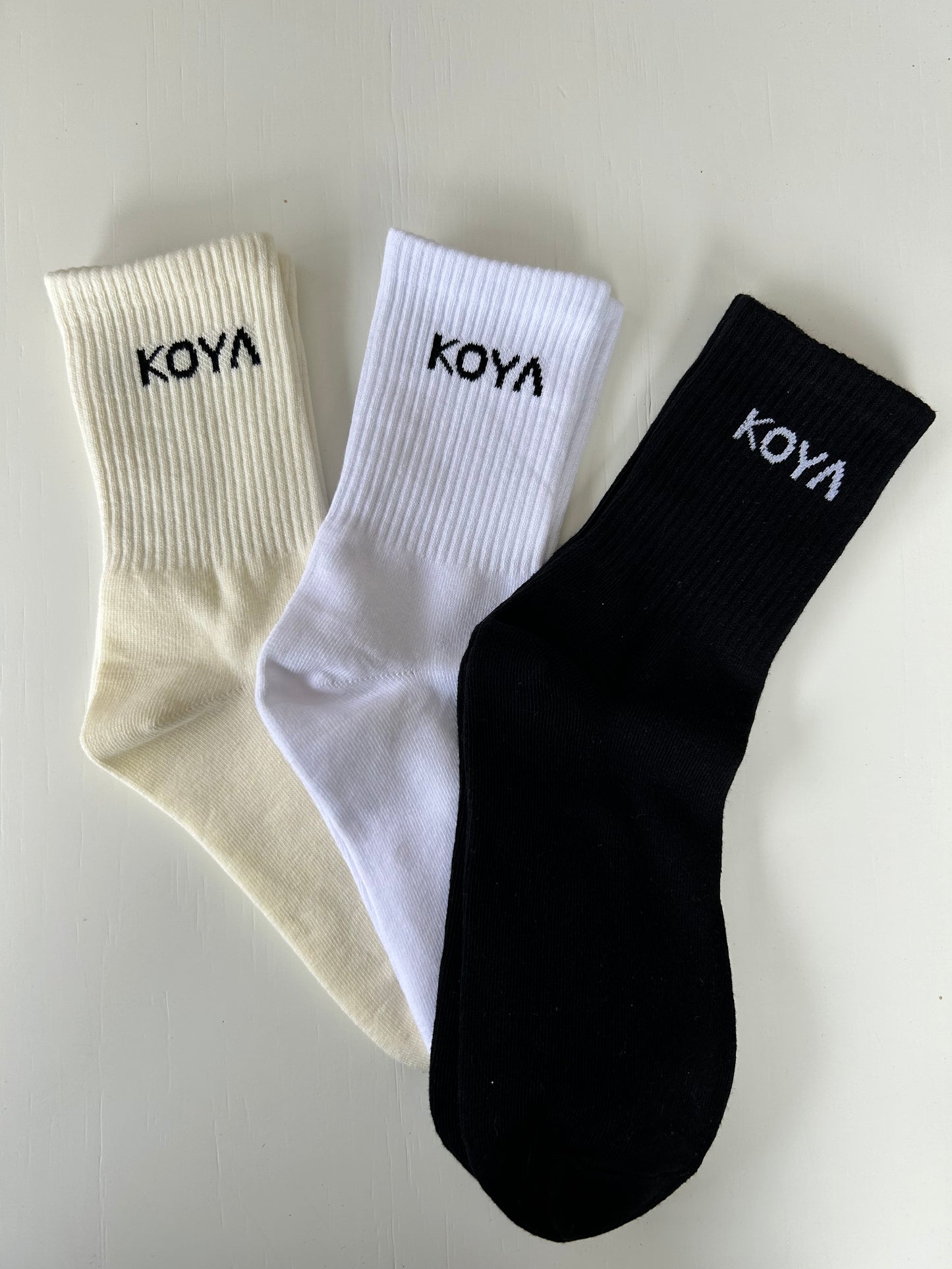 KOYA Essential Socks, White